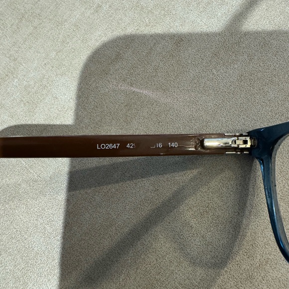 Designer eyewear made by Longchamp - Picture 3 of 3